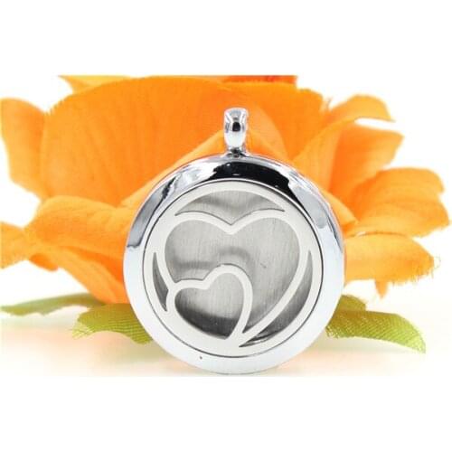 Silver Hollow Double Heart Perfume Aromatherapy Essential Oil Diffuser 30mm Locket Pendant DIY Accessories Necklace Key chains