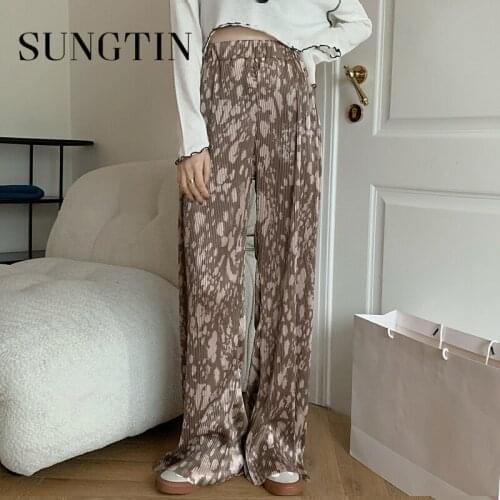Sungtin Wide Leg High Waist Pants Women Leopard Loose Elastic Waist Pants Female Straight Trousers Oversized BF Korean Chic 2021