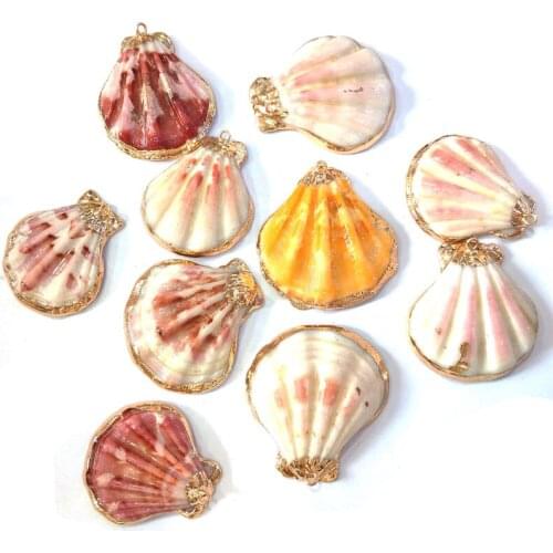 Natural shell Pendants Fan shaped Exquisite charms for Jewelry Making DIY Bracelet Necklaces earrings Accessories 32x40mm35x45mm