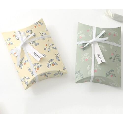 Fresh Shredded Flower White Paper Jam Creative Small Gift Candy Box Paper Folding Pillow Carton Gift Box Packaging Box