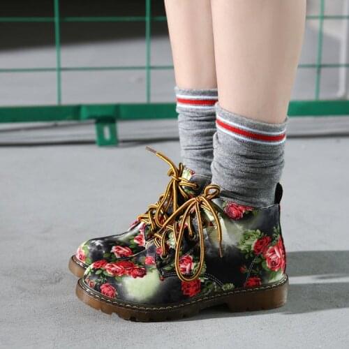 LIHUAMAO flower fashion motorcycle boots block heels platform lace up round toe fashion winter snow ankle short boots