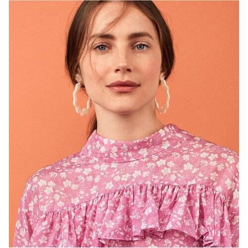 2019 Hot Selling Alloy Earrings Acrylic Acetate C Shaped Wavy Edge Exaggerated Earrings For Female Party