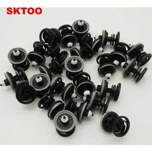 SKTOO 100PCS Auto Fastener Door Plank Fixed Clamp For VW Golf 6 Golf 7 VW Passat B7 Jetta6 Polo T5 A1 A4 Q3 Q5 Q7 7L6 868 243