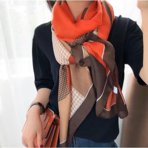 2020 New Hijab Scarves Femme Fashion Geometric Cotton Scarf Women Luxury Brand Winter Shawl Bandana Foulard Pashmina Poncho