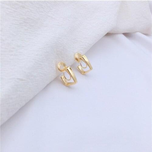 2021 French new womens ear clip no ear hole cold wind metal studs simple temperament earrings