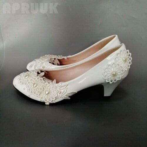 Ivory lace pearls bridal wedding pumps shoes for woman middle heel handmade ladies ceremony birthday party white dress pumps