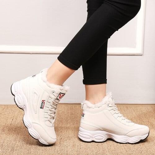 New Sports Shoes Womens Winter Fashion Lace-Up Plus Velvet Shoes High-top Brand Casual White Shoes Women Rome Zapatos De Mujer