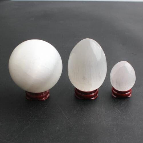 1PC Selenite Ball Or Egg Shaped Love Aromatherapy Gypsum Stone Quartz Crystal Yoga Power Relaxation Reiki Healing Home Decor