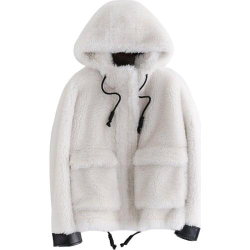 2020 New Fashionable Sheep Shearing Overcoat Long A Sweater Bring Hat Loose Wool Leather And Fur Loose Coat