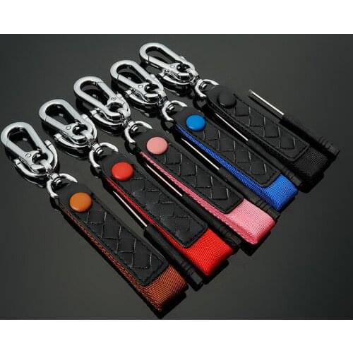 Horseshoe Buckle Double-sided Hand-woven Leather Keychain Car Keyring Pants Chain Metal keychain Birthday Gift for Bags