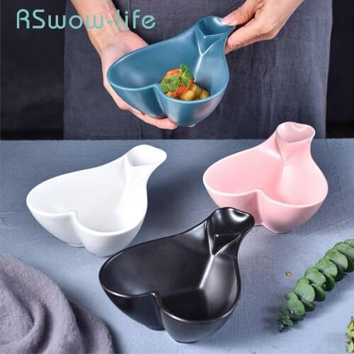 Household Tableware Creative Japanese Ceramic Dish Fries Snack Plate Dipping Sauce Dish Heart-shaped Candy Dishes