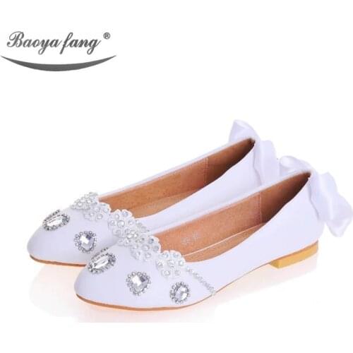 2017 New Arrival Flat Women wedding shoes flower crystal woman party dress shoes female shoes