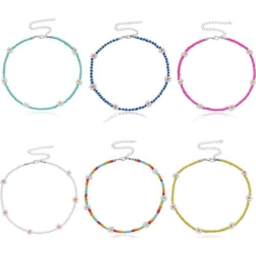 Daisy Flower Necklace Handmade Bohemian Seed Bead Necklace Clavicle Necklace