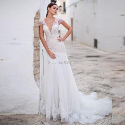 Gentle Mermaid Wedding Dresses Deep V Neck Cap Sleeves Lace Appliques Wedding Bridal Gown Court Train Vestido De Noiva Plus Size