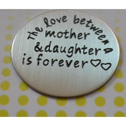 Wholesale the love between a mother and daughter is forever floating locket plate