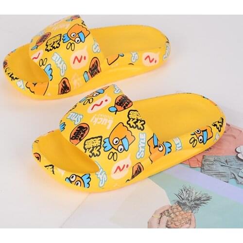 Hot Sale Yellow Cute Summer Soft Slippers Womens Sandals Cartoon Massage Home Slippers Women Men Flip Flops Woman Beach Slides