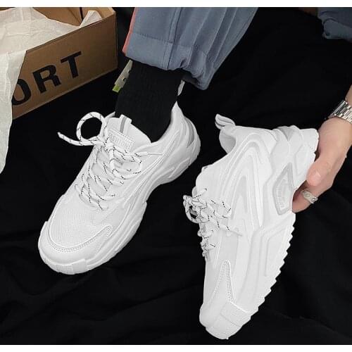 Black White Mens Walking Shoes 2021 Classic Mens Designer Sports Casual Shoes New Wear-resistant Thick Sole Shoes