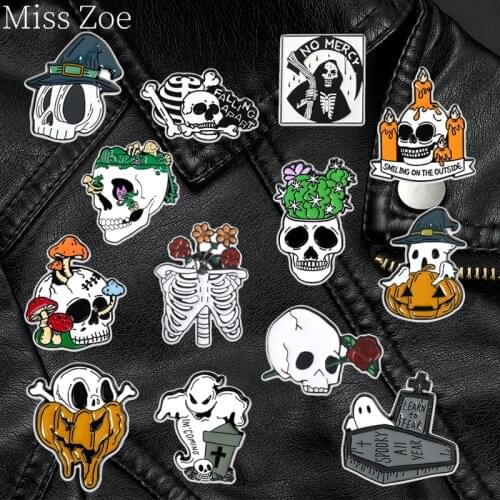 Skull Skeleton Grave Enamel Pins Cactus Mushroom Pumpkin Halloween Series Brooches Bag Lapel Pin Gothic Punk Badge Jewelry Gifts