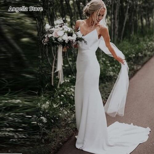 2021 Summer Boho Wedding Dress Sexy Backless Spaghetti Straps Long Ivory White Satin Country Beach Bridal Gowns Court Train