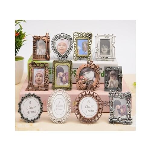 50pcs/lot Vintage 2 inch Photo Frame DIY Home Decor Retro Metal Wedding Party Children Pictures Frames Gift Keychain frames