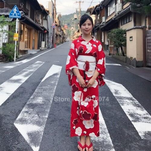 Floral Traditional Japanese Kimono Dress for Women Female Soft Comfort Sleepwear V-neck Sexy Robe Female Oriental Yukata Pajamas