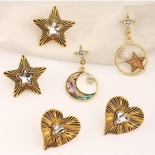 Stud Earrings for Women Vintage Gold Unique Heart Design Simple Crystal Moon Star Earring Retro Wedding Engagement Jewelry