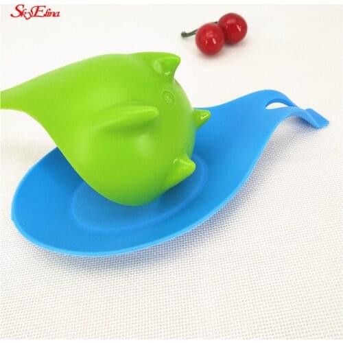 1PCS 19.5*9.5CM Spatula Tool Spoon Mat Eggbeater Kitchen Gadget Dish Holder Silicone Pad 5Z