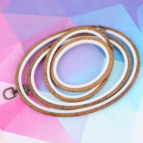 Embroidery Hoop Hand Sewing Accessories Wood Grain Plastic Cross-stitch Kit Plastic Embroidered Stretch Tool DIY Needlecraft
