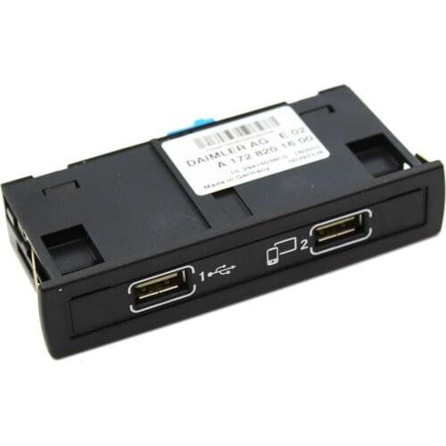 X1PCS A1728201600 USB plug Carplay interface For Mercedes A200 B200 CLA200 GLA200 CLS GLE43 USB Hub Integrated line interface