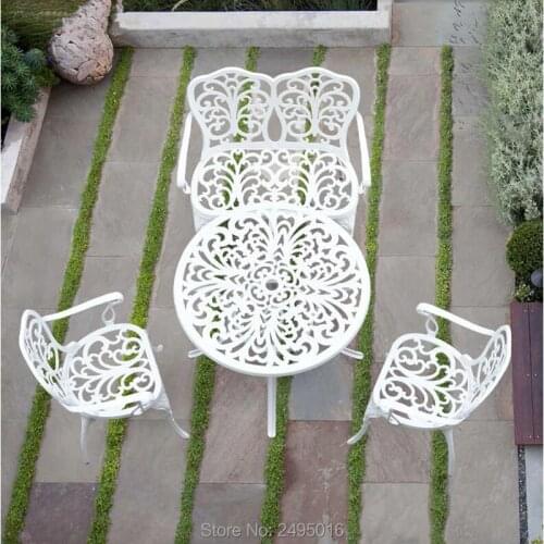 4pcs set Arm dining chairs with bench set Patio furniture Cast Aluminum Bistro Set table in 59cm whie color