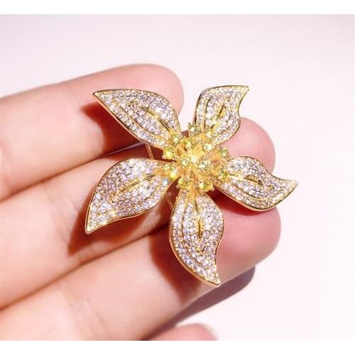 OKILY Beautiful Women Zircon Jewelry Gold Color Flowers Brooches Pin Copper Pin and Broch Coat Accessories for Friend 2021 Gift