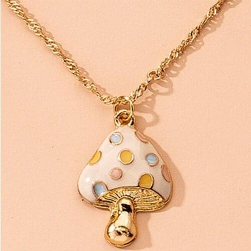 Cartoon Style Mushroom Pendant Necklace For Women Creative Acrylic Gold Clavicle Chain Accessories Fashion Girl Party Jewelry