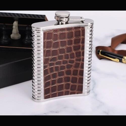 Camping Small Hip Flask 6 Ounce Cup Stainless Steel Hip Flask Portable Travel Hip Flasks Stainless Steel Wine Bottle