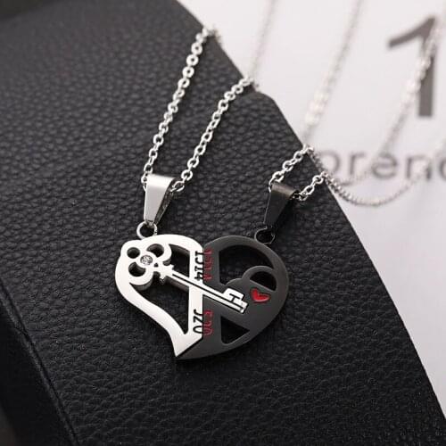 2 Piece Set Fashion Best Friend Couple Pendant Necklace Broken Heart Women Men Gift Friendship Jewelry Korea Key Locket Necklace