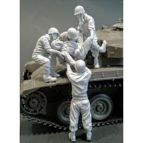 New Unassembled 1/35 Conflicts Tank Casualty (5 figures) (NO TANK ) Resin Figure Unpainted Model Kit