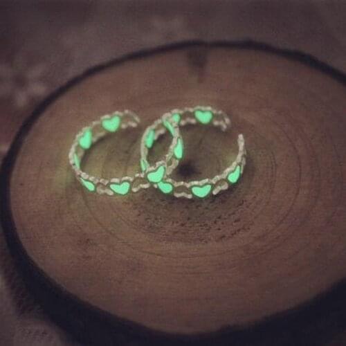 New Arrival Glow in The Dark Ring Hollow Heart love Open Fluorescent Glowing Ring Adjustable Luminous Ring For Girls Women Party