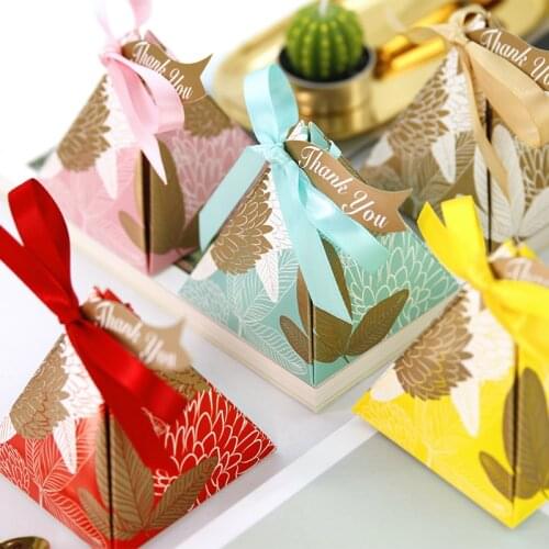 Multicolor Triangular Pyramid Wedding Favors Candy Box Paper Gift Boxes with THANKS Card Packaging Carton Party Supplies