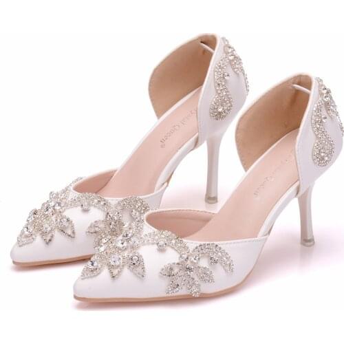 Crystal Queen White Custom Ponited Head Diamond Decorate Shallow PU Leather Elegant 7cm High Heel Sandals Bride Wedding Shoes