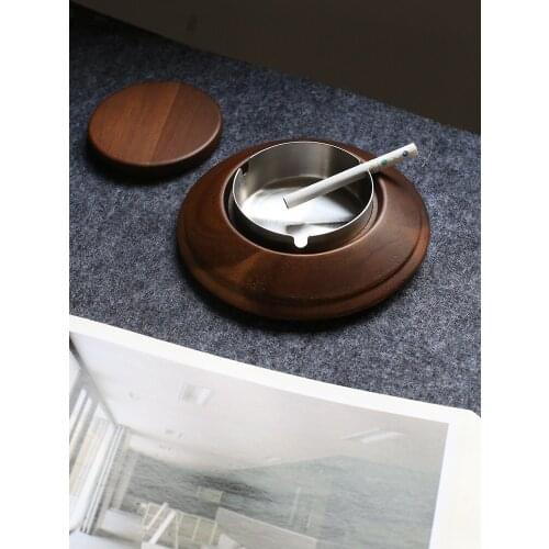 Creative UFO Solid Wood Office Windproof Ashtray Noric Style Desktop Ashtray with Cover Home Table Decor