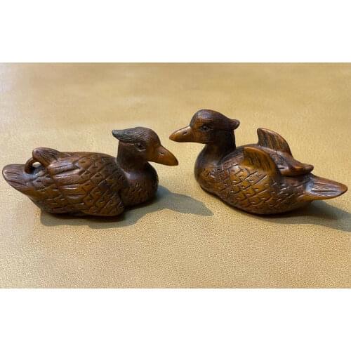 Q4403 - 2" Hand Carved Boxwood Netsuke Figurine Carving : Pair of Ducks
