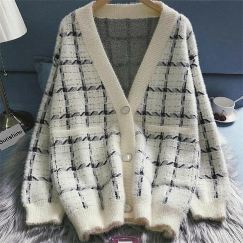 New 2021 Autumn Winter Womens Sweaters Buttons Cardigans Female Plaid Oversize Knitted Ladies Thick V Neck Solid Tops H1127
