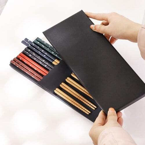 5 Pairs Of Japanese Style Printed Bamboo And Wood Chopsticks Household Tableware Set Pointed Cooking Chopsticks Gift Box 2021