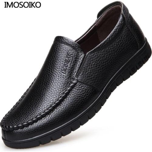 2021 New Mens Leather Shoes Head Layer Cowhide Soft Sole Soft Leather Breathable Foot Middle-Aged Father Shoes Casual Loafers