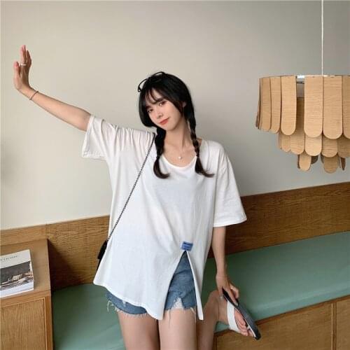 Short-sleeved T-shirt women 2021 summer new Korean version loose split V-neck personality wild loose