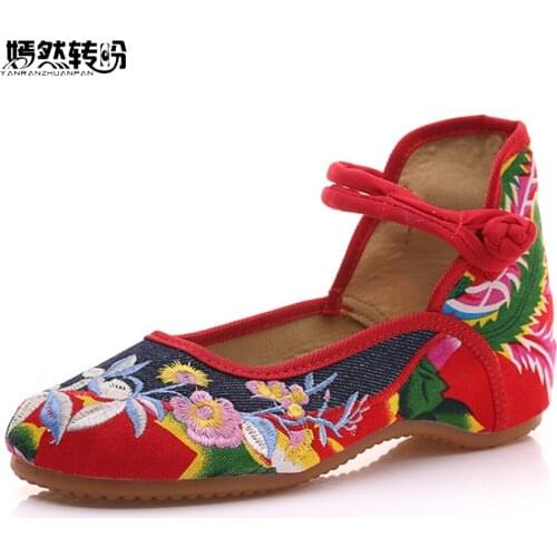 Chinese Women Flats Old Beijing Mary Jane Shoes Casual Chinese Embroidered Cloth Denim Canvas Drive Shoes Woman Plus Size 43