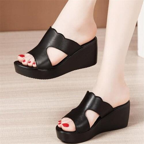 Heel Beach Shoes Leather Women Slippers 2021 Summer Fashion Casual Platform Wedges Slippers Mother SHoe