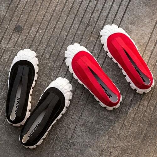 Fashion Women Summer Autumn Casual Shoes Anti-skid Black Red 4cm Sponge Cake Bottom Round toe Wild Comfotable Ladies Shoes