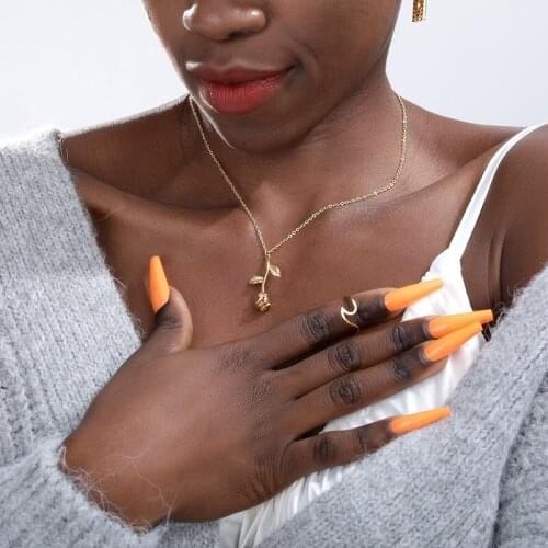 Bijoux Femme Jewelry Rose Flower Pendant Necklace For Women 3 Colors Vintage Boho Botanical Necklace Graduation Fashion Gift