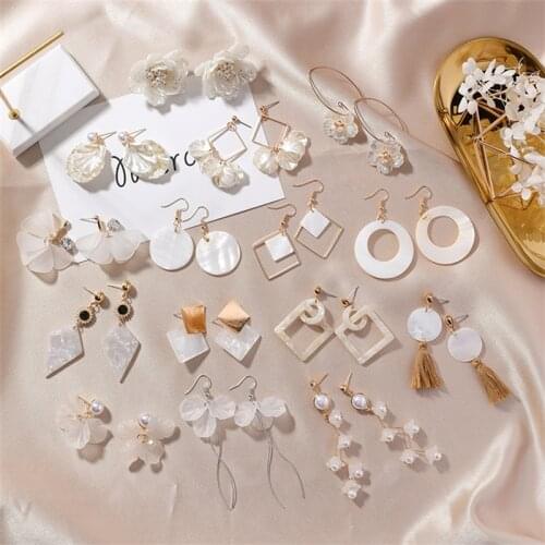 2* Korean Shell Petals Geometric Transparent Acetate Asymmetric Long Earrings Simple Branch Statement Earrings Womens Jewelry