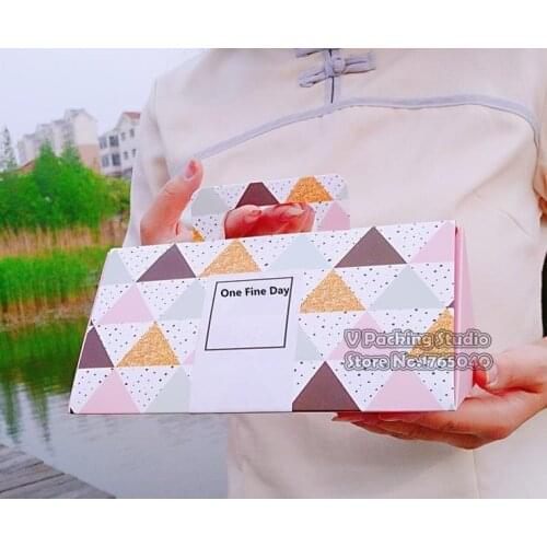 22x11x9.5cm T riangle dot paper candy box with handle, ,Chocolate Muffin Biscuits Box for Cookie Package Gifts